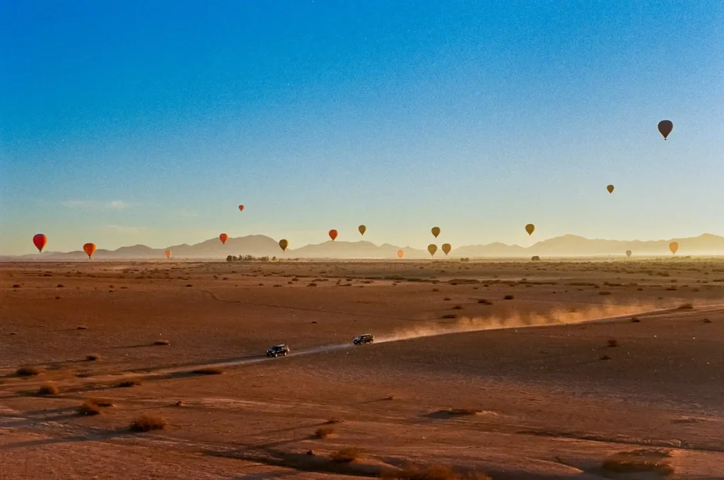 4x4 vehicle driving through the desert near Marrakech for balloon flight transport